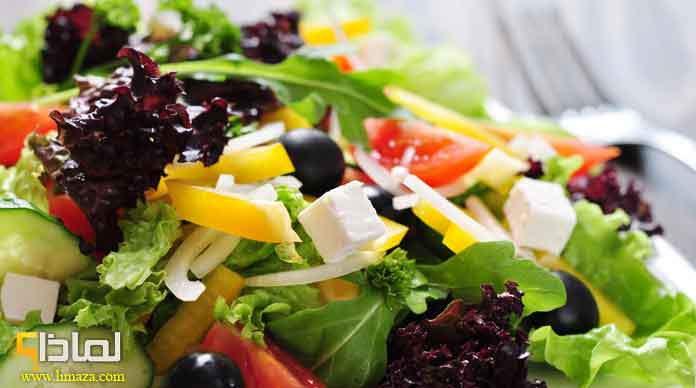 لماذا السلطة الخضراء وجبة متكاملة؟ وما فوائدها الصحية؟