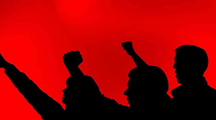ثورة يوليو : لماذا قامت ثورة يوليو المصرية ؟ ولم تعتبر هامة ؟