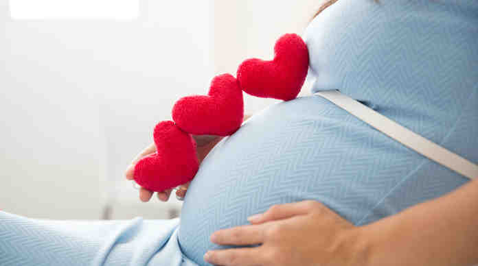 لماذا يحدث تأخر الحمل لدى بعض النساء؟ وما مسبباته؟