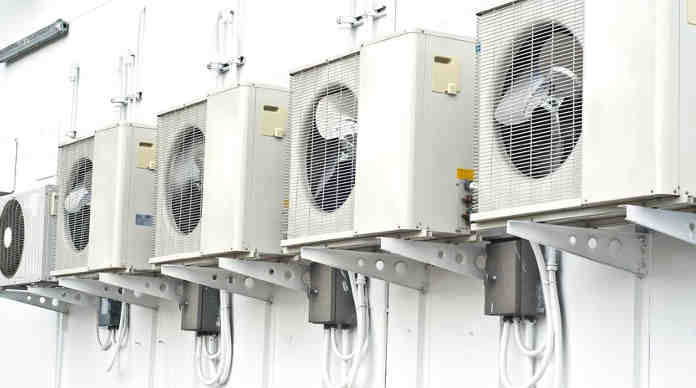 لماذا تنخفض كفاءة أجهزة تكييف الهواء أثناء التشغيل؟ • لماذا