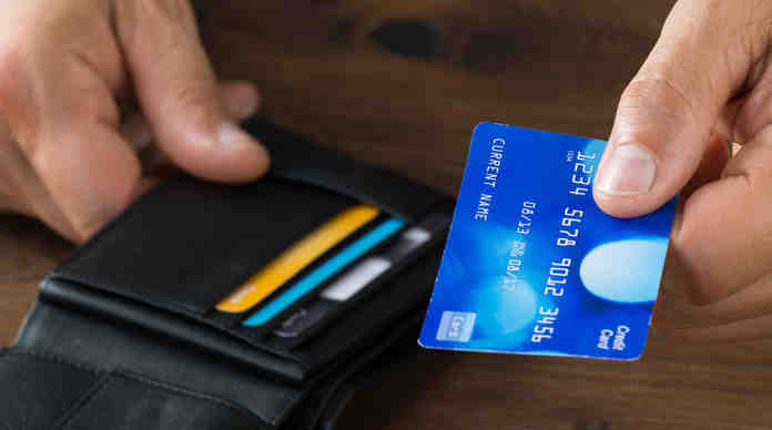 لماذا أصبحت بطاقة الائتمان وسيلة الدفع الأفضل؟